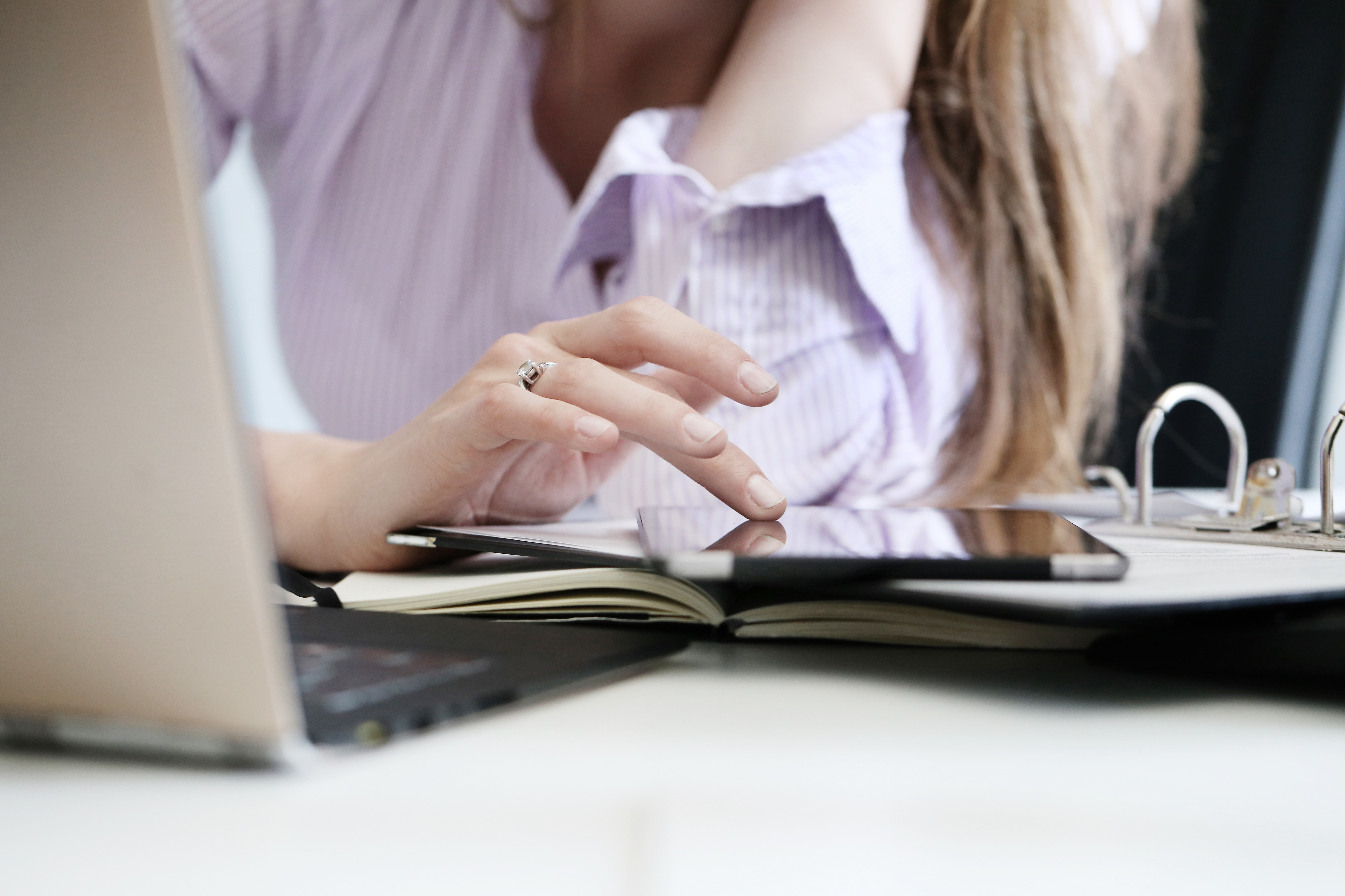 woman-office